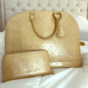 Large Alma Patent Leather Louis Vuitton
